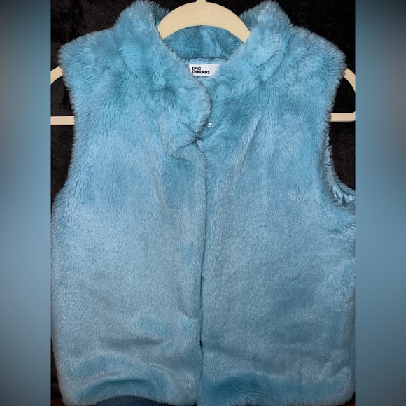 Vest - Picture 2 of 2